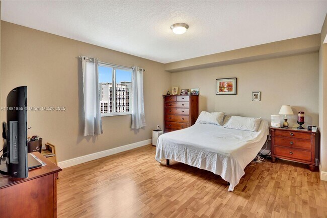 Foto del edificio - 816 NW 11th St