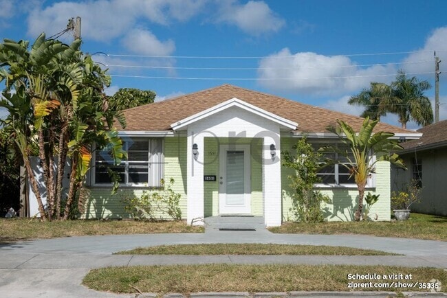 Building Photo - 1651 Van Buren St