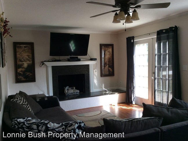 Building Photo - 4747 Atterbury St