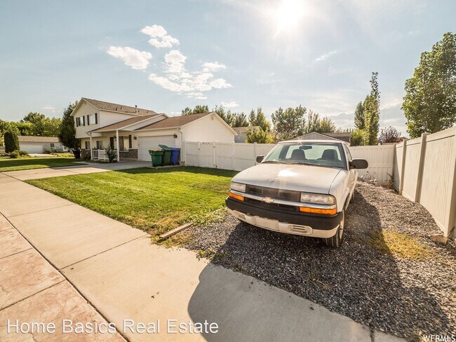 Building Photo - 4 br, 3 bath House - 356 S 1850 W