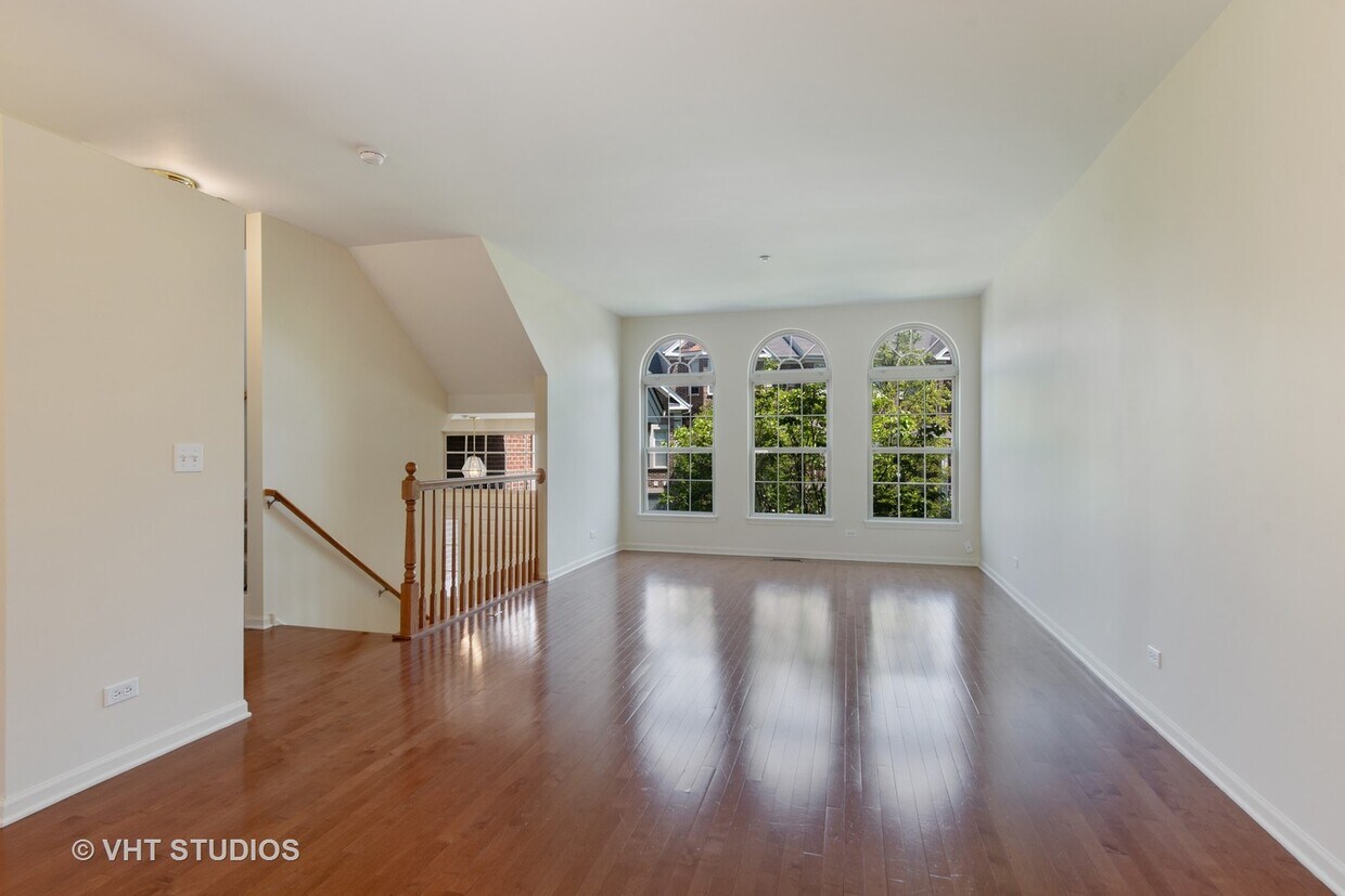 Primary Photo - 591 Prestwick Ln