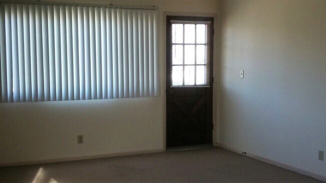 Foto del edificio - 2001 NW Hickory Ln