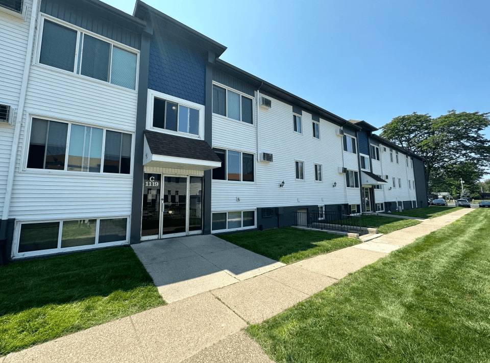 Primary Photo - Copper Cove Apartments