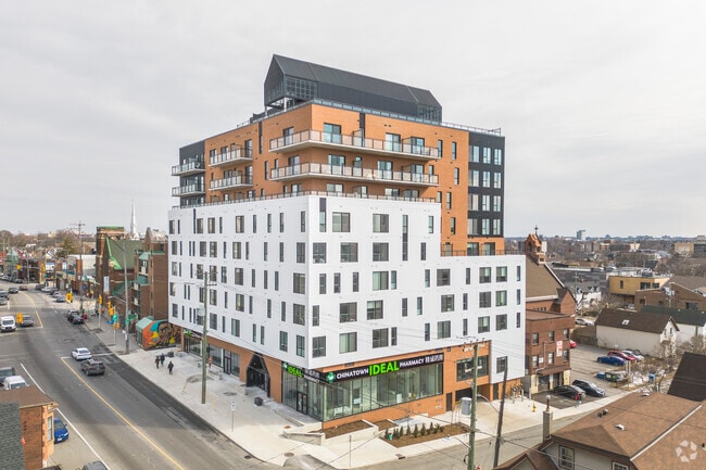 Building Photo - Jade Apartments