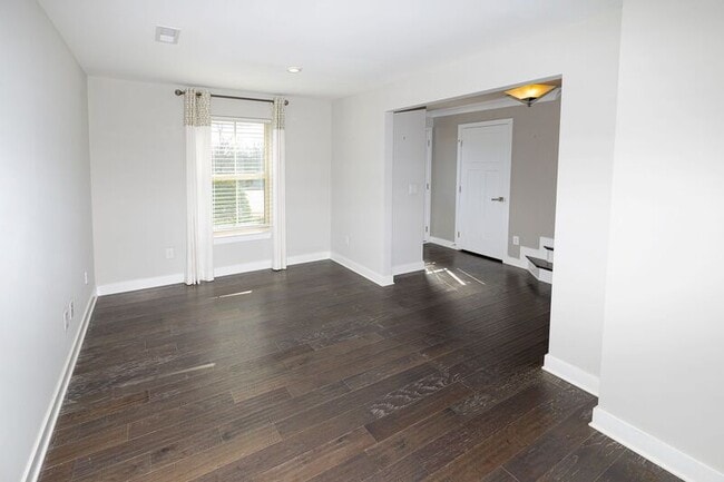 Building Photo - 15 Itasca Dr