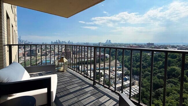 Foto del edificio - 380 Mountain Rd