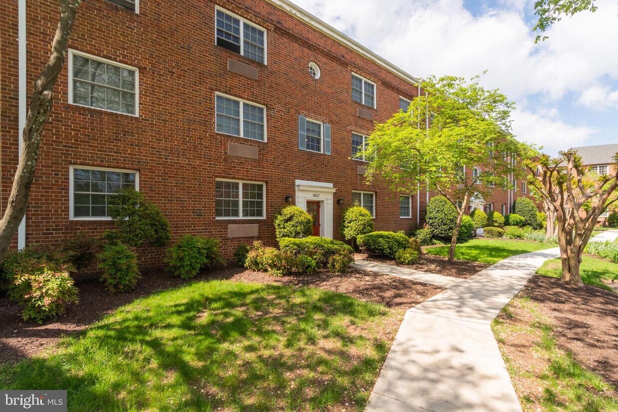 1622 W Abingdon Dr Unit 101, Alexandria, VA 22314 Apartment for Rent