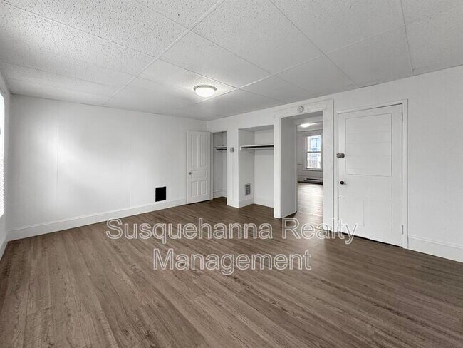 Foto del edificio - 344 N Mulberry St