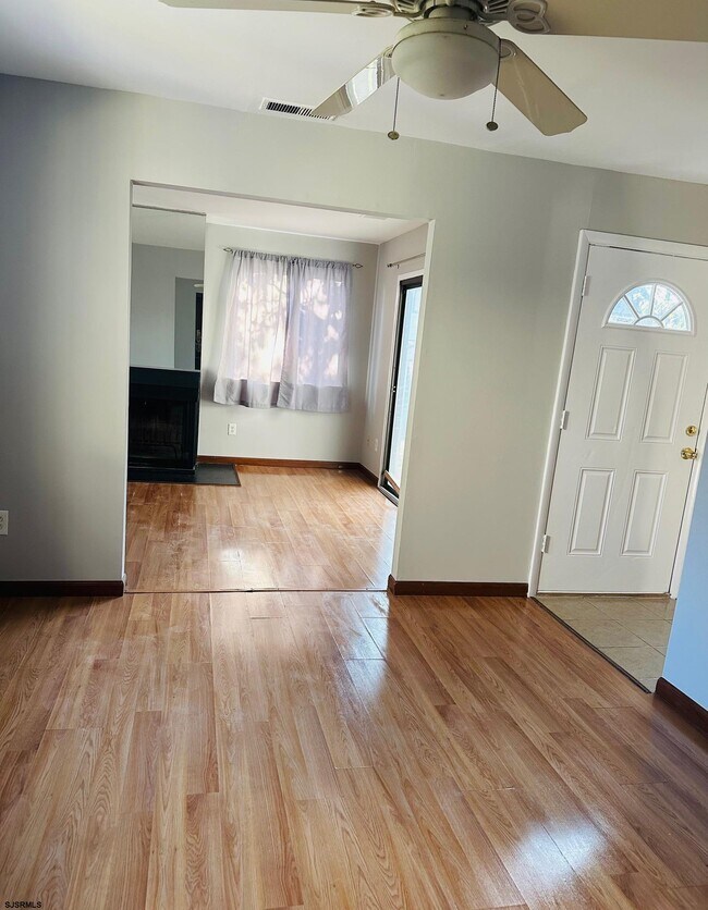 Foto del edificio - 2701 Evergreen Ct