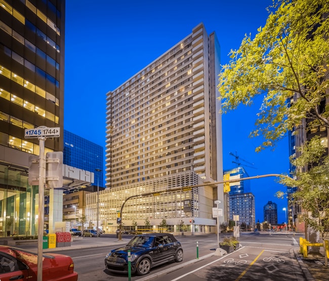 Building Photo - Grid 5 Apartments