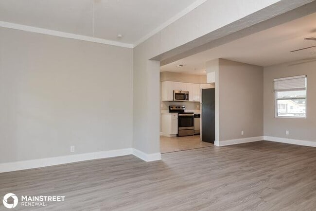 Building Photo - 1900 Andrea Pl, Sarasota, FL 34235