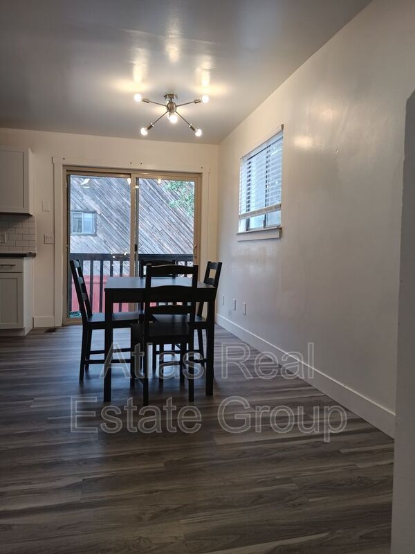 Building Photo - 1131 W 650 N St