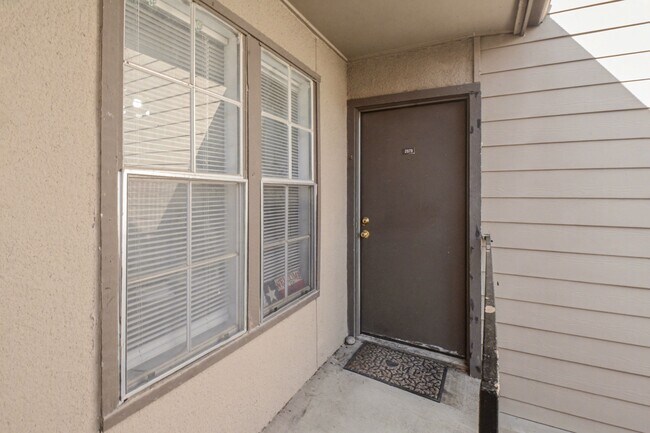 Building Photo - 5300 Keller Springs Rd