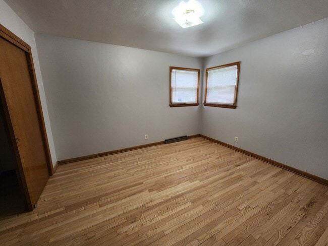 Building Photo - DG - 4520-4522 N 84th Street
