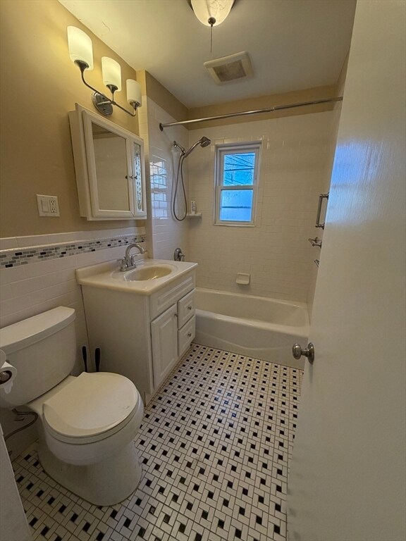 Foto del edificio - 175 Warren St