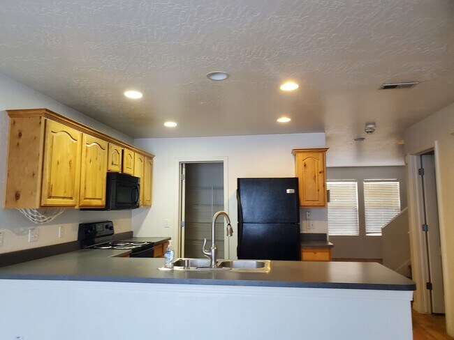 Foto del edificio - 1978 S 650 E