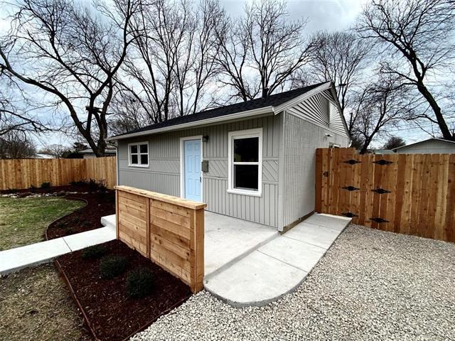 Foto del edificio - 1704 Globe Ave