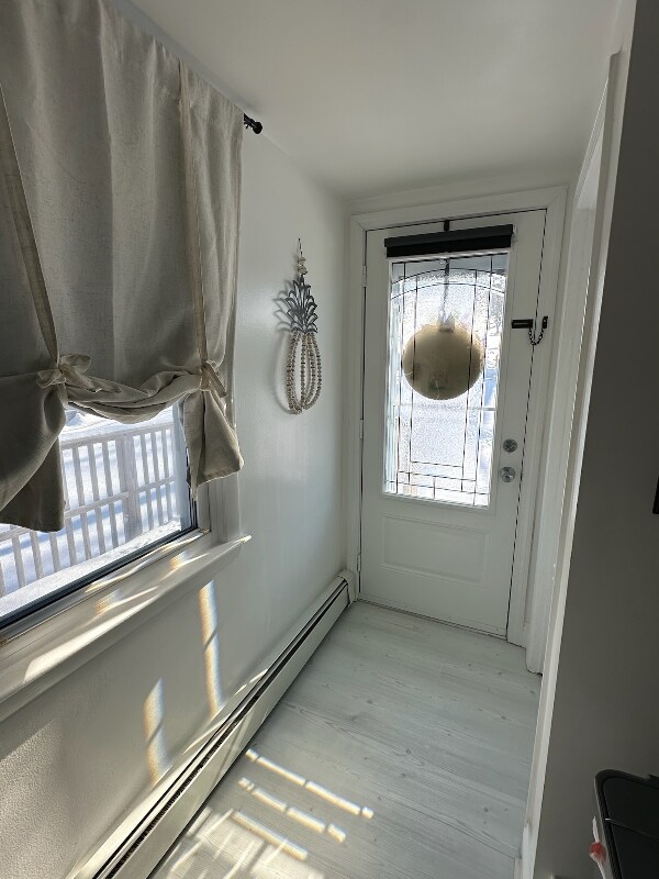 Building Photo - 152 Lepes Rd