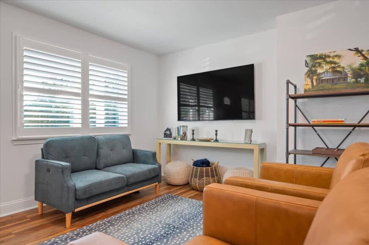 Foto principal - 655 Charlies Rd