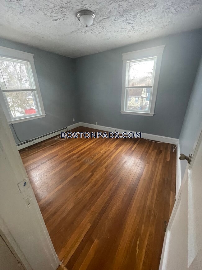 Building Photo - 38 Hopewell Rd