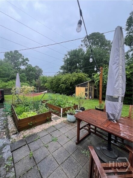 Building Photo - 1802 E 62nd St