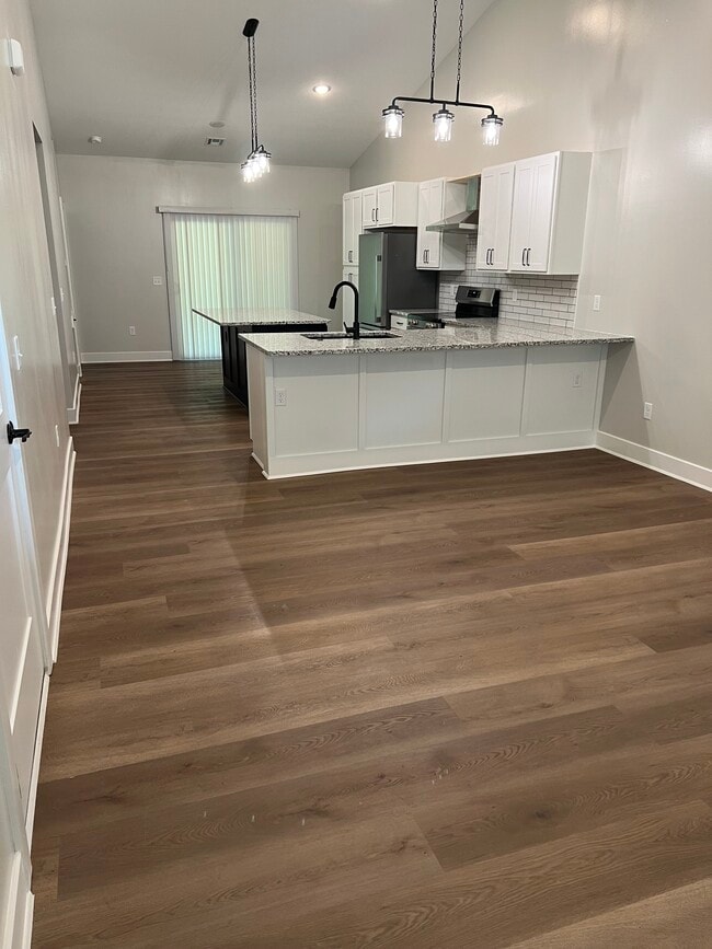 Foto del edificio - 212 N Birch Ave