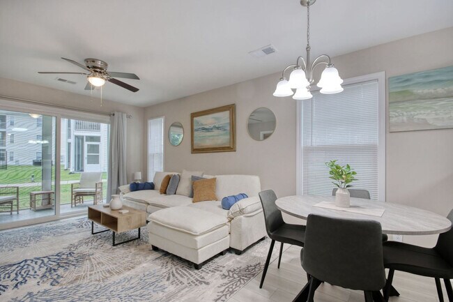 Building Photo - 485 White River Dr