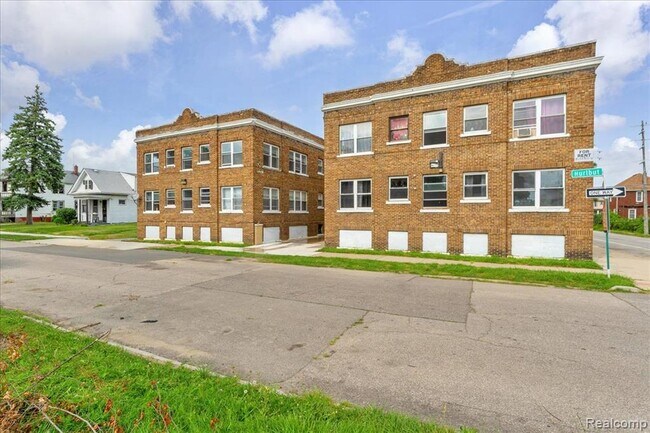 Foto del edificio - 2500 Hurlbut St