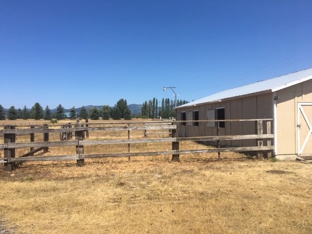 Foto del edificio - SINGLE FAMILY HOME HORSE PROPERTY ON PRAIRIE AVENUE (APP#106)