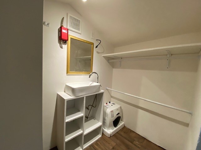 Foto del edificio - 3884 Pruneridge Ave