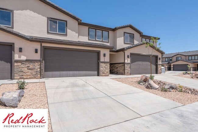Foto del edificio - 4 Bedroom, 2.5 Bathroom Townhome in Hurric...