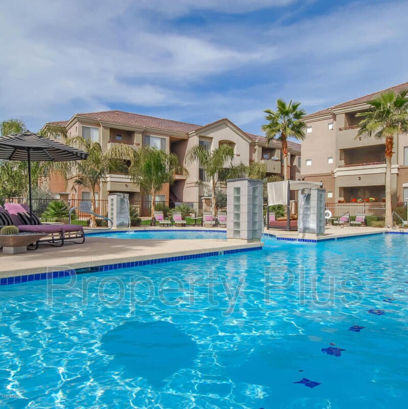 Foto del edificio - 18416 N Cave Creek Rd