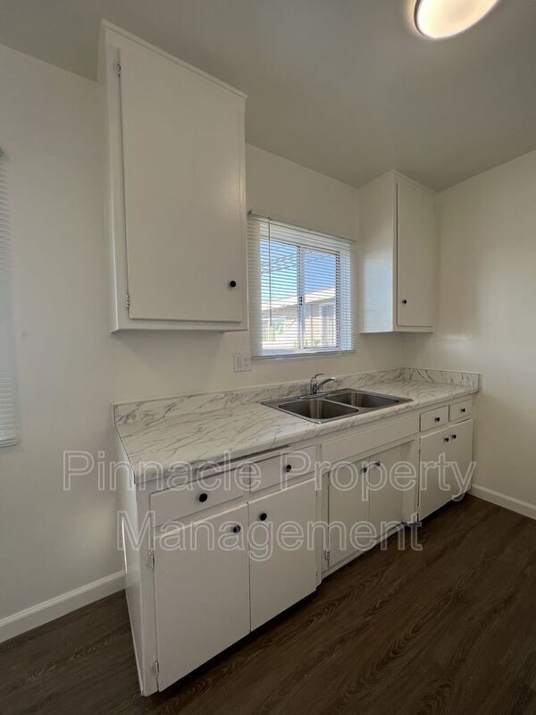 2620 141st Pl Unit 4, Gardena, CA 90249 Condo for Rent in Gardena, CA