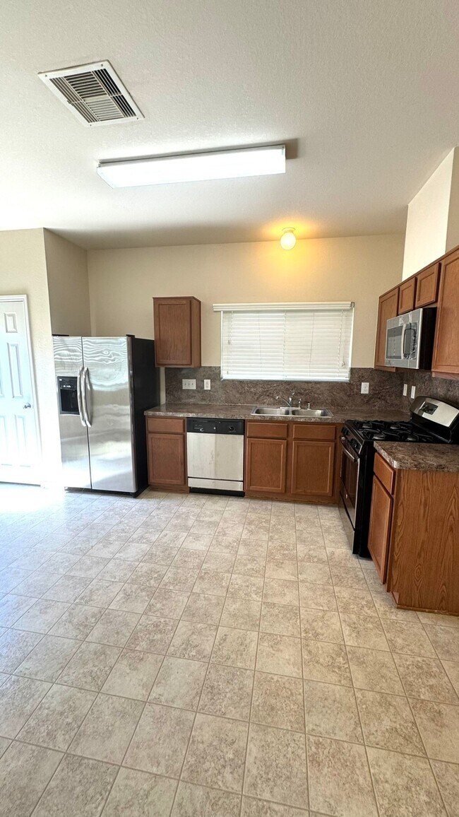 Building Photo - 1747 Nichole Woods Dr