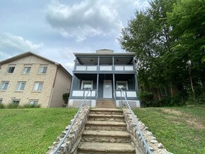 Building Photo - 162 E 13th Ave
