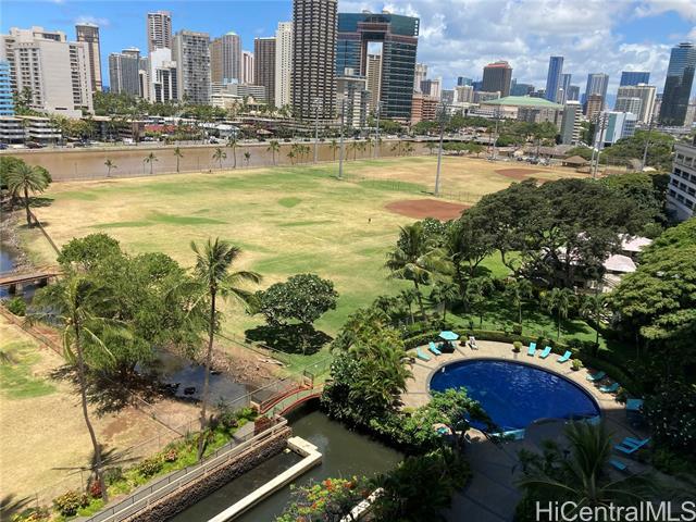 Building Photo - 2333 Kapiolani Blvd