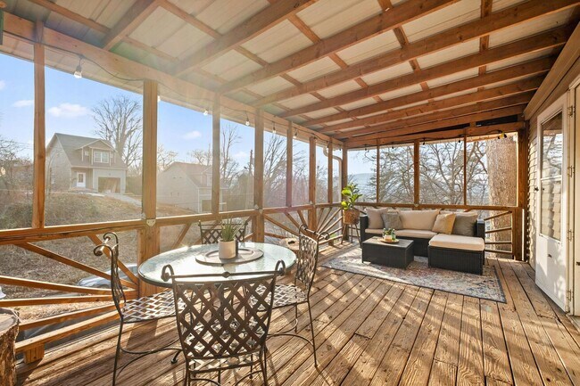 Foto del edificio - 3/ 2  Home for Rent!