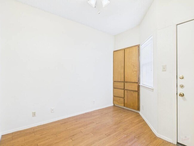 Foto del edificio - 3316 Guadalupe St