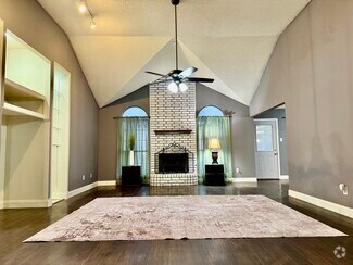 Building Photo - 3758 Oak Meadow Dr