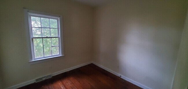 Foto del edificio - 3 Bedroom 1 Bathroom House