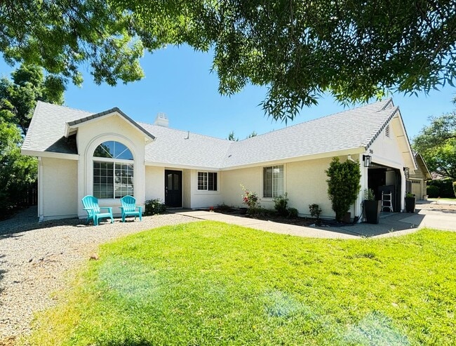 Building Photo - BEAUTIFUL 5 BED/3 BATH HOME IN THE HIDDEN HILLS SUBDIVISION