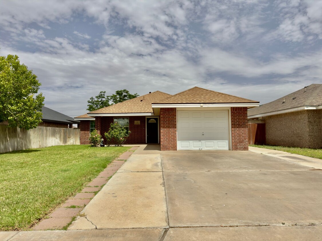 Primary Photo - House For Rent