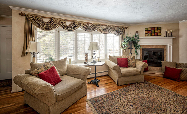 Living Room Photo 2 - 5075 S Wander Ln