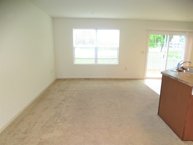 Building Photo - 197 Linda Sue Ln