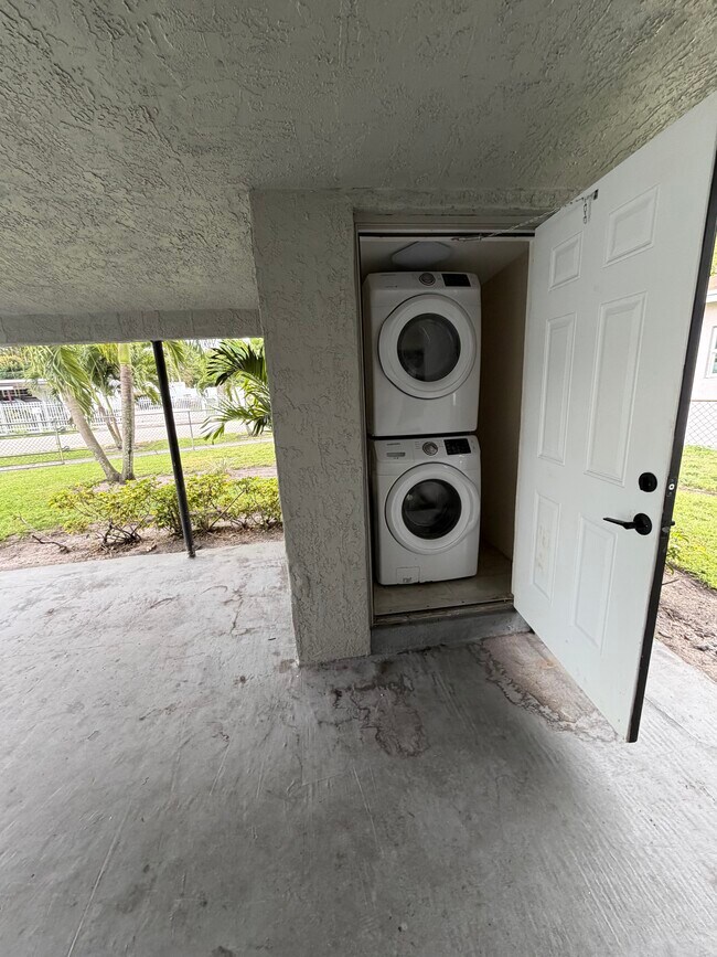 Foto del edificio - 3125 NW 2nd St