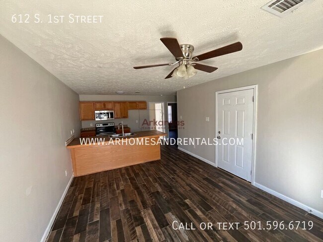 Foto del edificio - 612 S 1st St