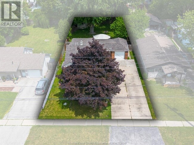 Building Photo - 542 Lesperance Rd