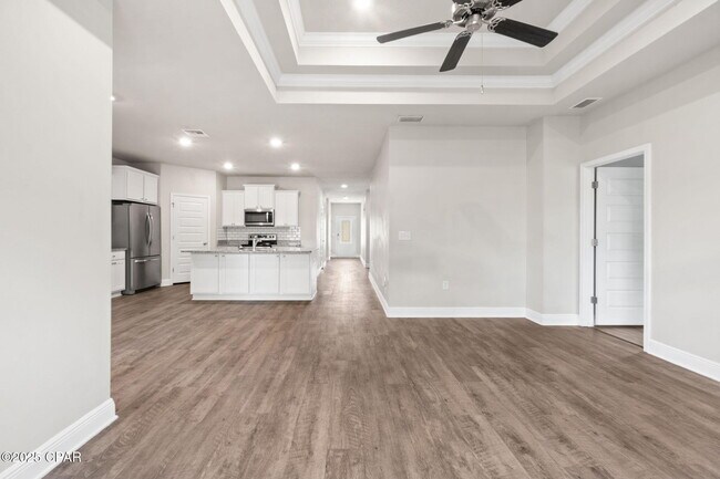 Building Photo - 397 Emerald Cove St
