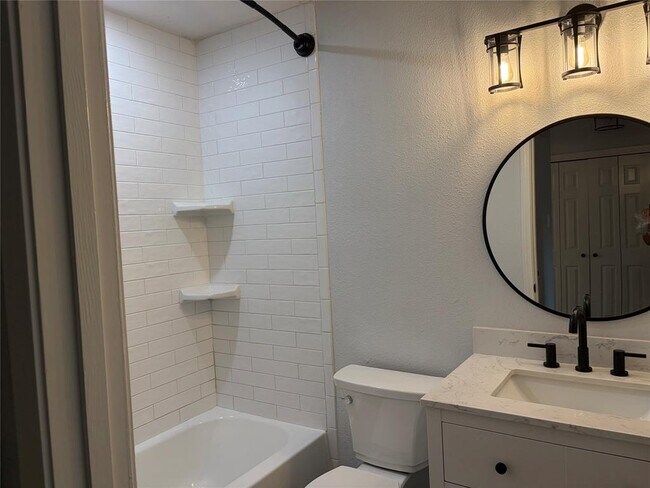 Foto del edificio - 3109 Plantation Rd