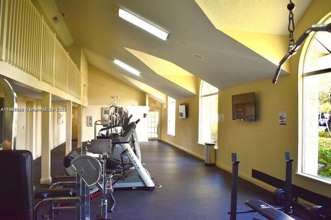 Building Photo - 12980 Vista Isles Dr